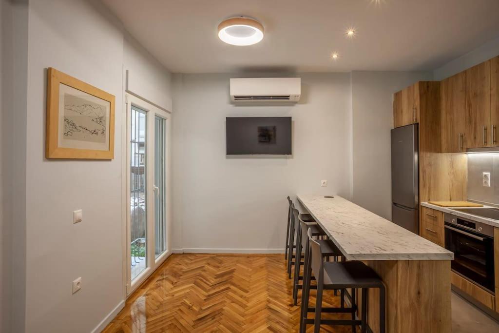 Karolou Ntil- Ground Floor * Thessaloniki